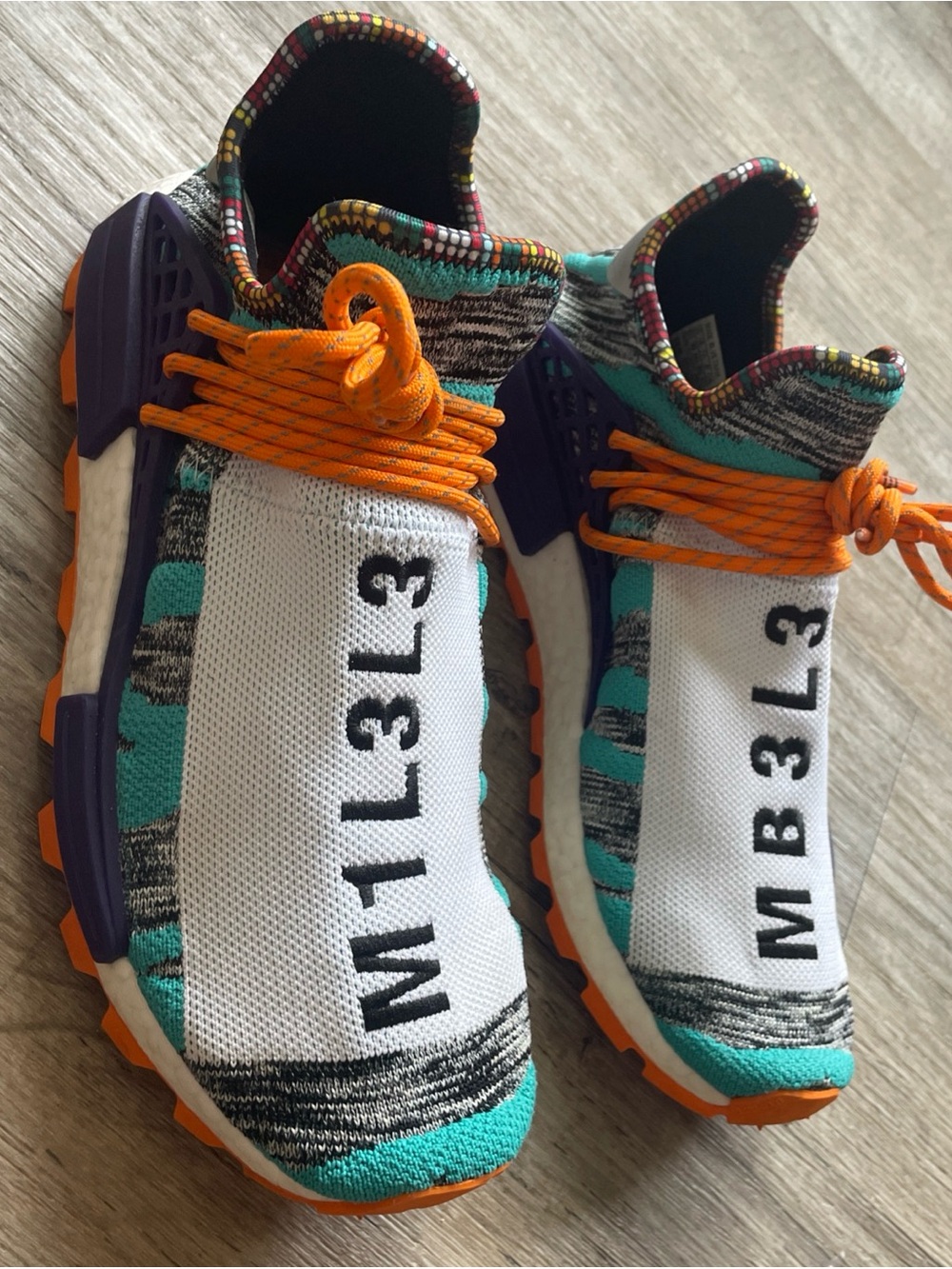 Size 10.5 - Adidas X Pharrell Williams Hu Race NMD Solar Pack Orange Aqua BB9528 - Picture 2 of 16